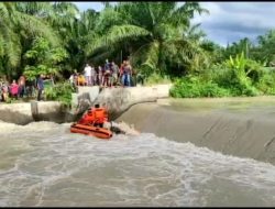 Terseret Arus Saat Mandi di Sungai, Remaja Datuk Lima Puluh Belum Ditemukan