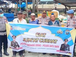 Jumat Curhat, Kapolsek Medang Deras Ajak Warga Ciptakan Kamtibmas