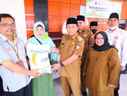Wali Kota Tanjungbalai Salurkan Beras Bantuan Kepada Masyarakat Kepada Keluarga Penerima Manfaat (KPM)