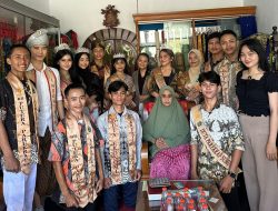 Putra/i Parekraf Sumut Belajar Songket, Kadisporabudpar Batu Bara Syafri Musya Beri Motifasi Peserta
