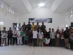 Wali Kota Mahyaruddin Salim Distribusikan Zakat Kepada 236 Mustahik Serta Pemberian BPJS Ketenagakerjaan Kepada Marbot dan Imam Mesjid