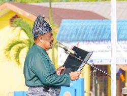Bupati Batu Bara Pimpin Upacara Hari Lahir Pancasila 2026, Serahkan 1.000 Bendera Merah Putih